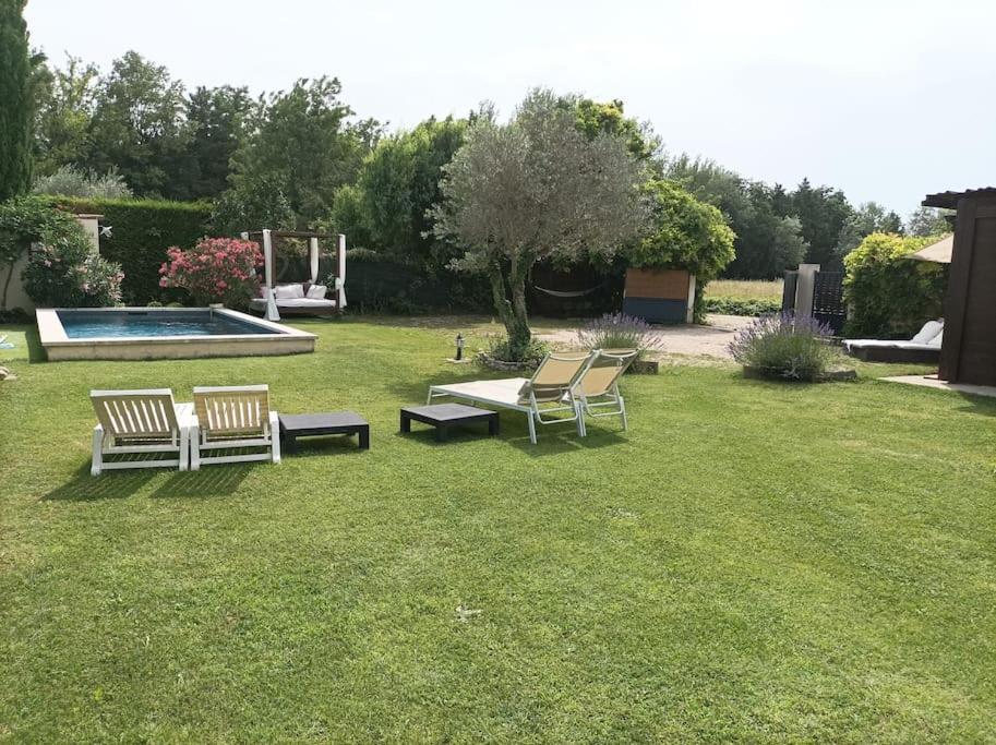 Le Cabanon Tendance Du Luberon Mérindol Exterior foto